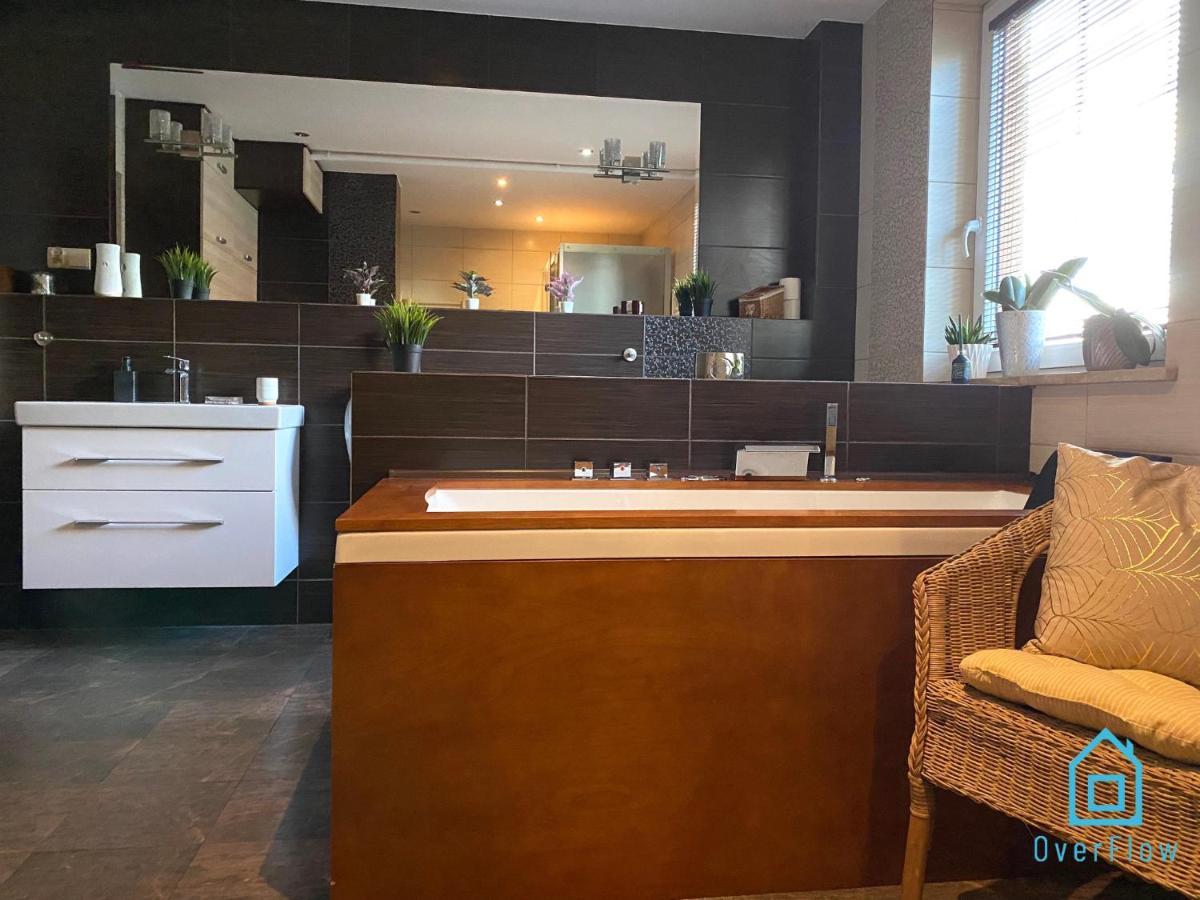 Lux Apartment - Lakefront Apartment In Kamien With Sauna & Hot Tub Only 30 Minutes From Gdansk And Gdynia Exterior photo