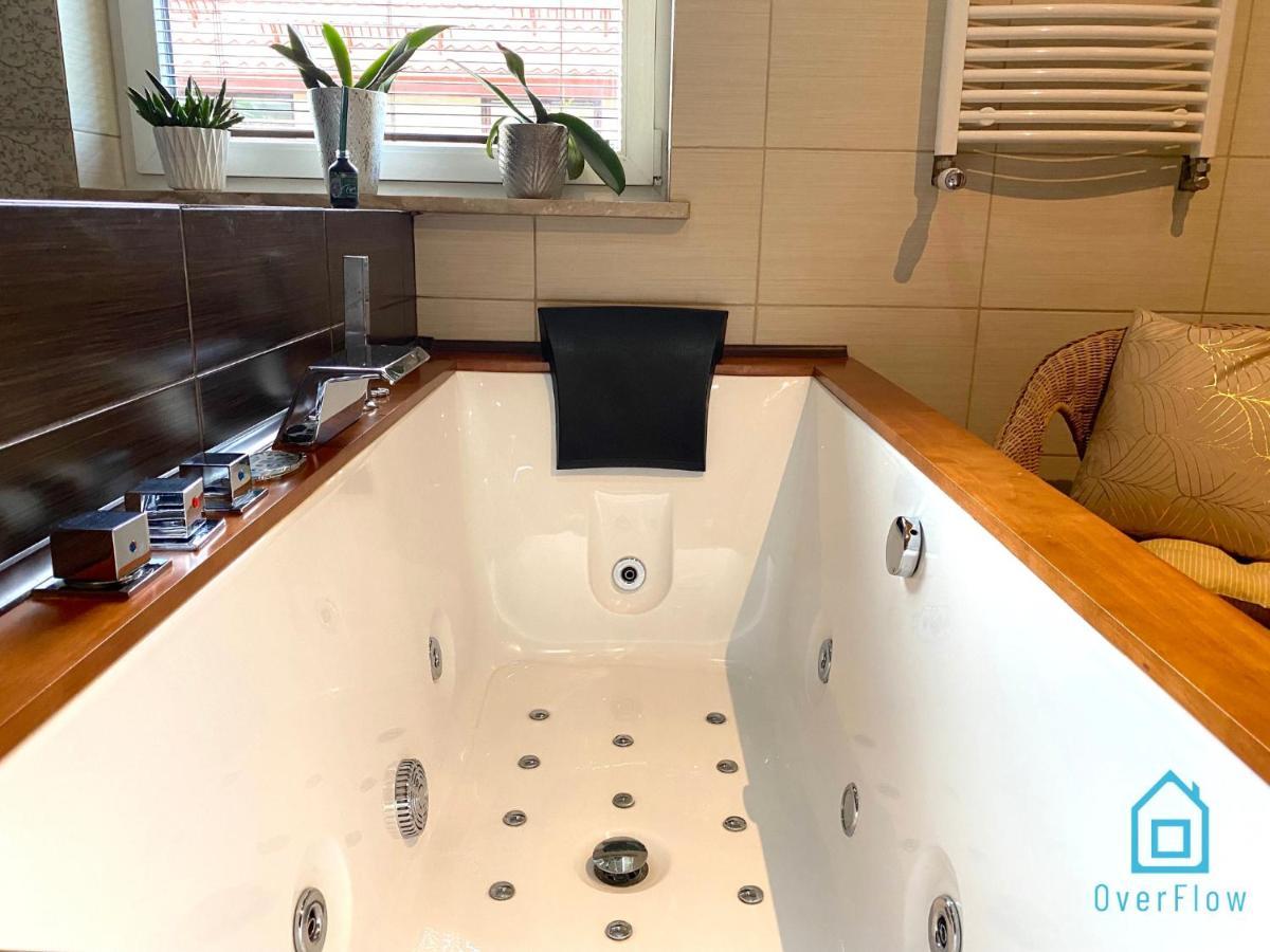 Lux Apartment - Lakefront Apartment In Kamien With Sauna & Hot Tub Only 30 Minutes From Gdansk And Gdynia Exterior photo